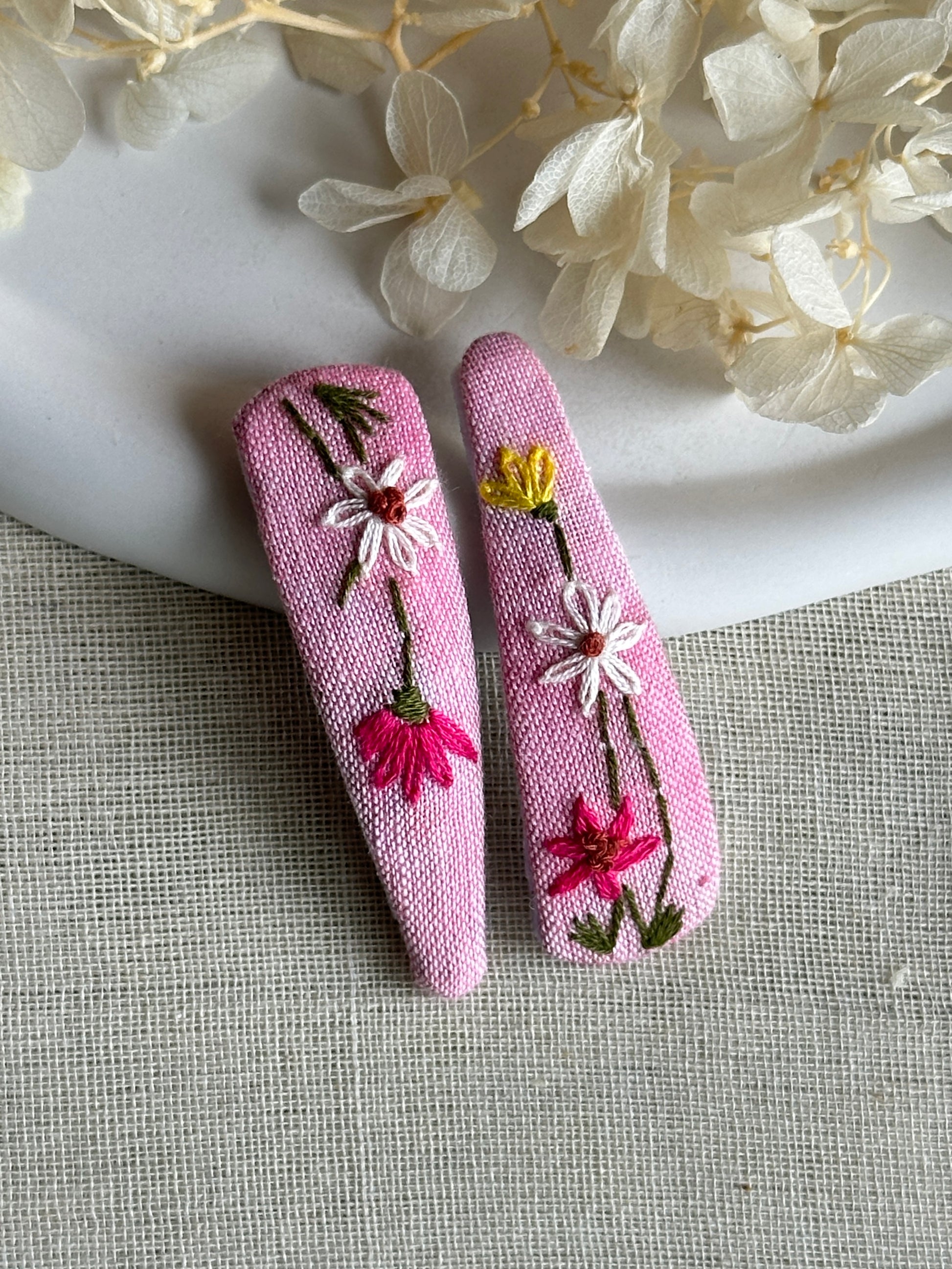 handmade hair accessories for girls, hair clips, hair bows