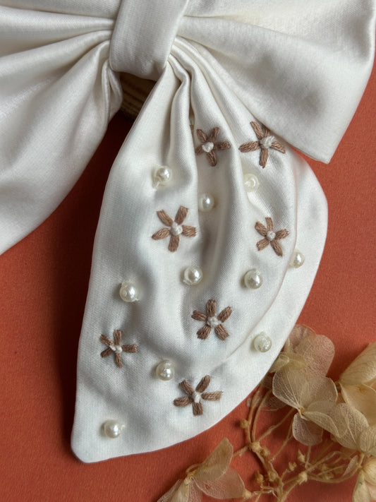White pearl garden Handmade Hair Bow