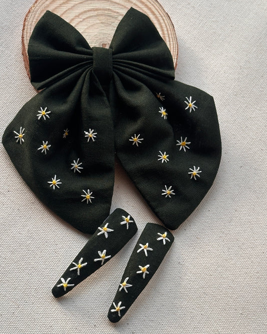 Lush Green Handmade Hairbow &Clip combo